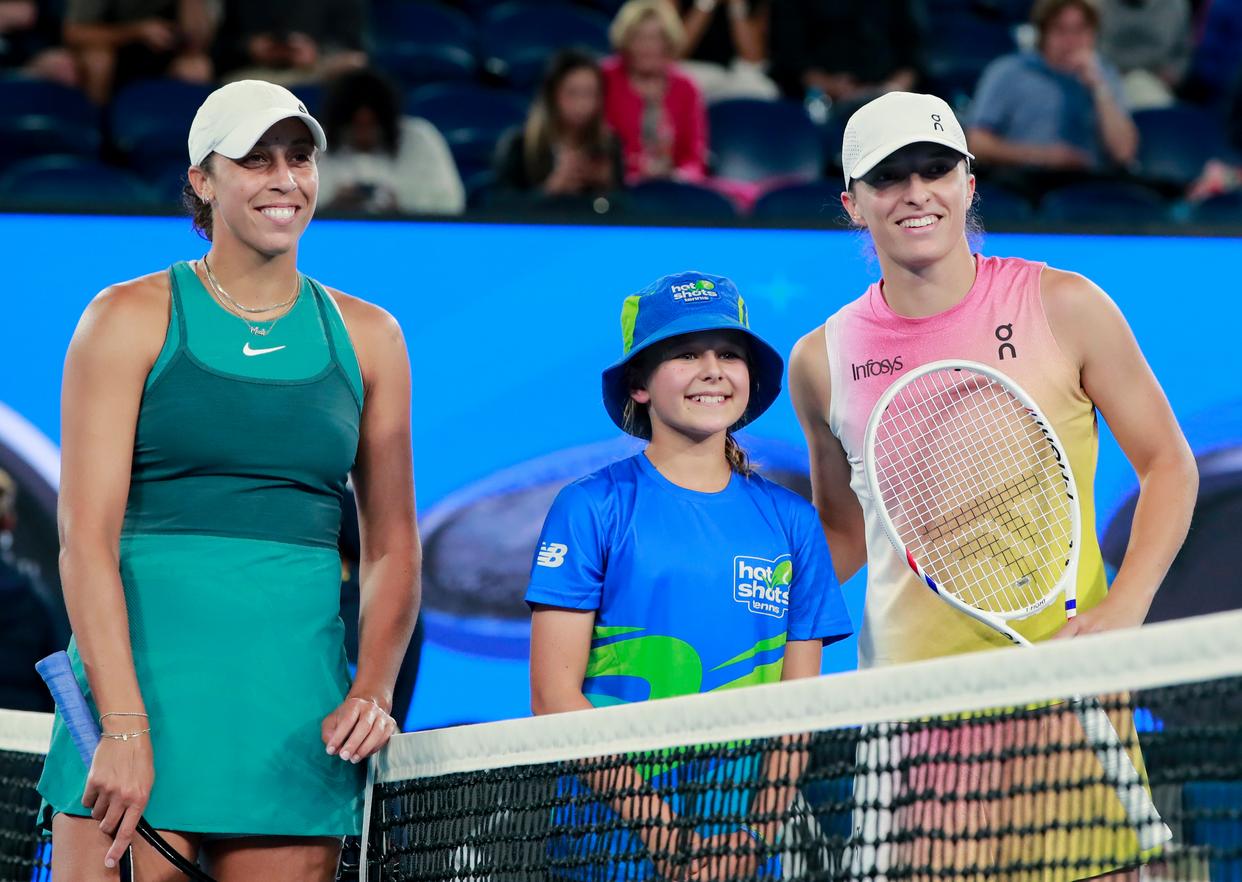 澳大利亚网球队逆转英国网球队,克耶高斯关键制胜的简单介绍 澳大利亚网球队逆转英国网球队,克耶高斯关键制胜的简单介绍