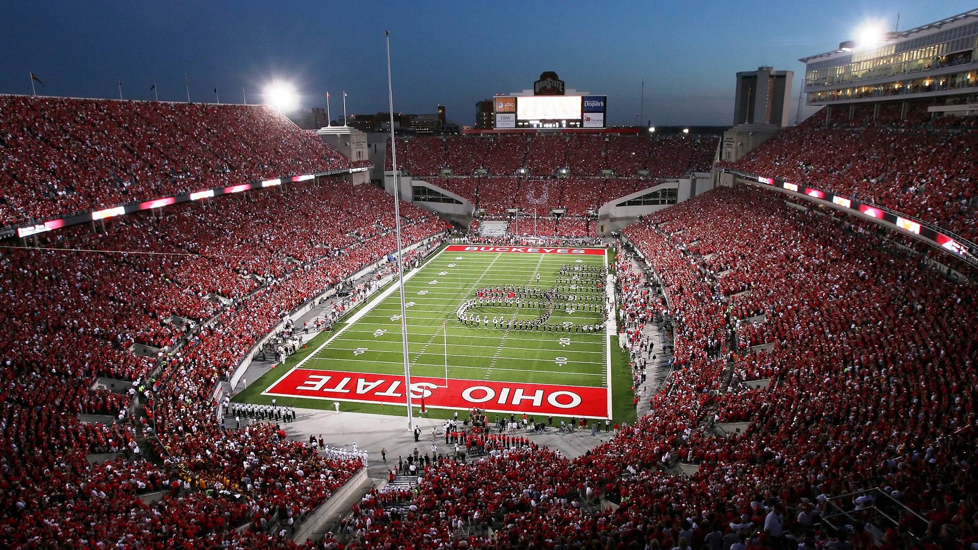 意甲焦点战之夜，爱德华兹带动全队节奏，谱写绿茵新篇章