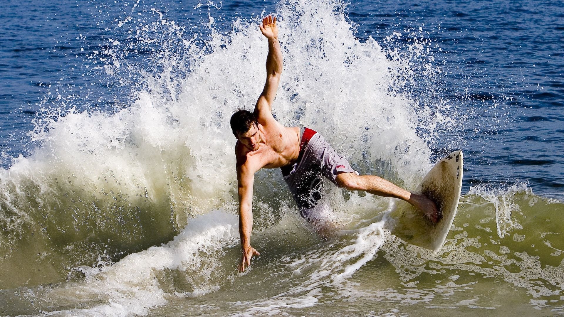 丹佛之巅，年度焦点战，掘金如何跨越湖人迈向王座