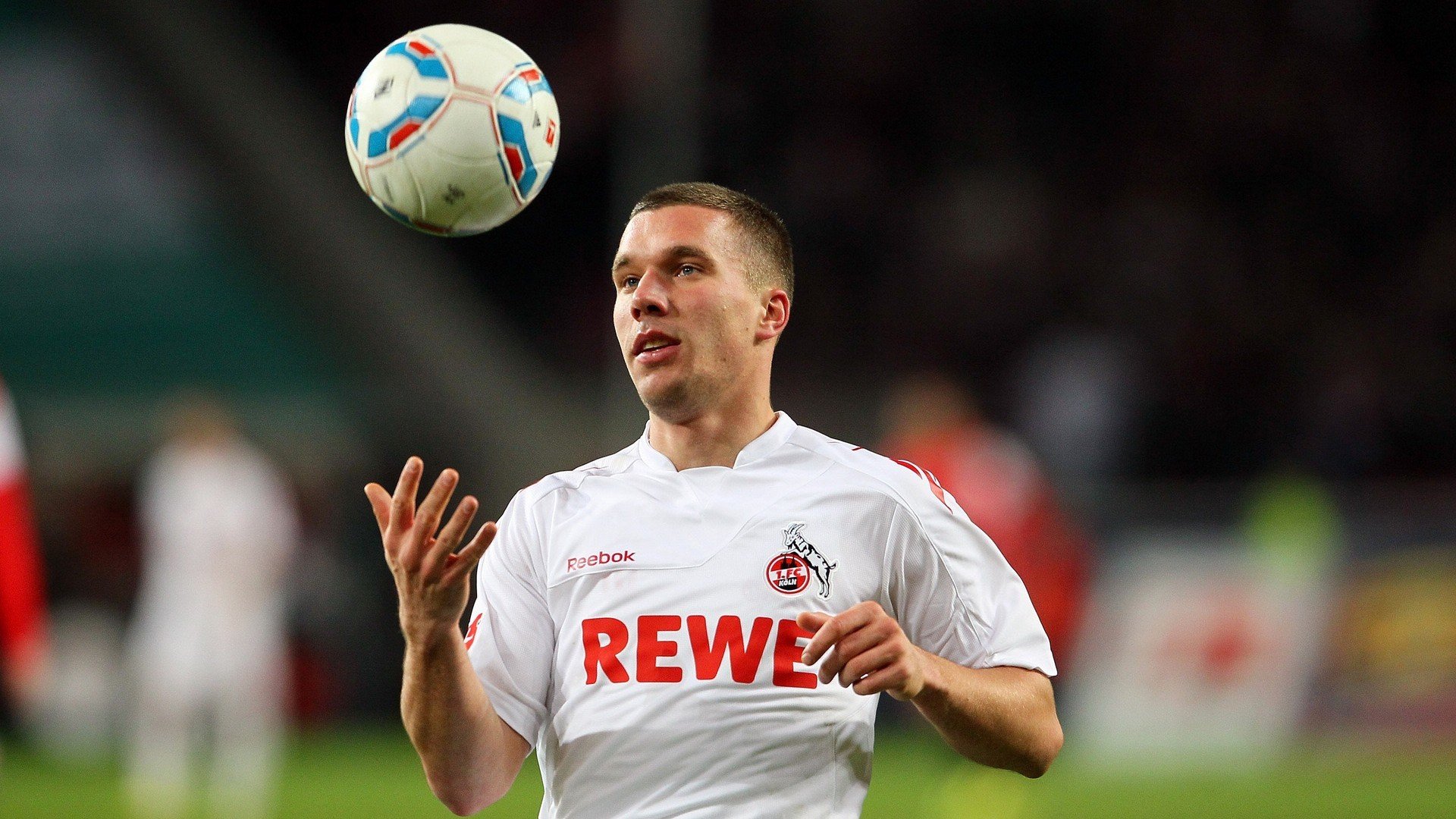 当希腊神话遇见非洲雄狮，伊布如何成为改写命运的关键先生