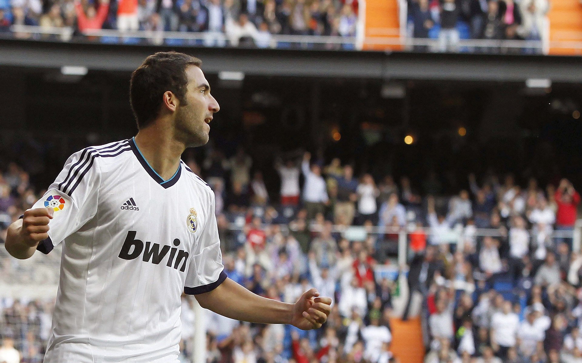 布伦森爆发点燃全场，山西队强势晋级力克上海队