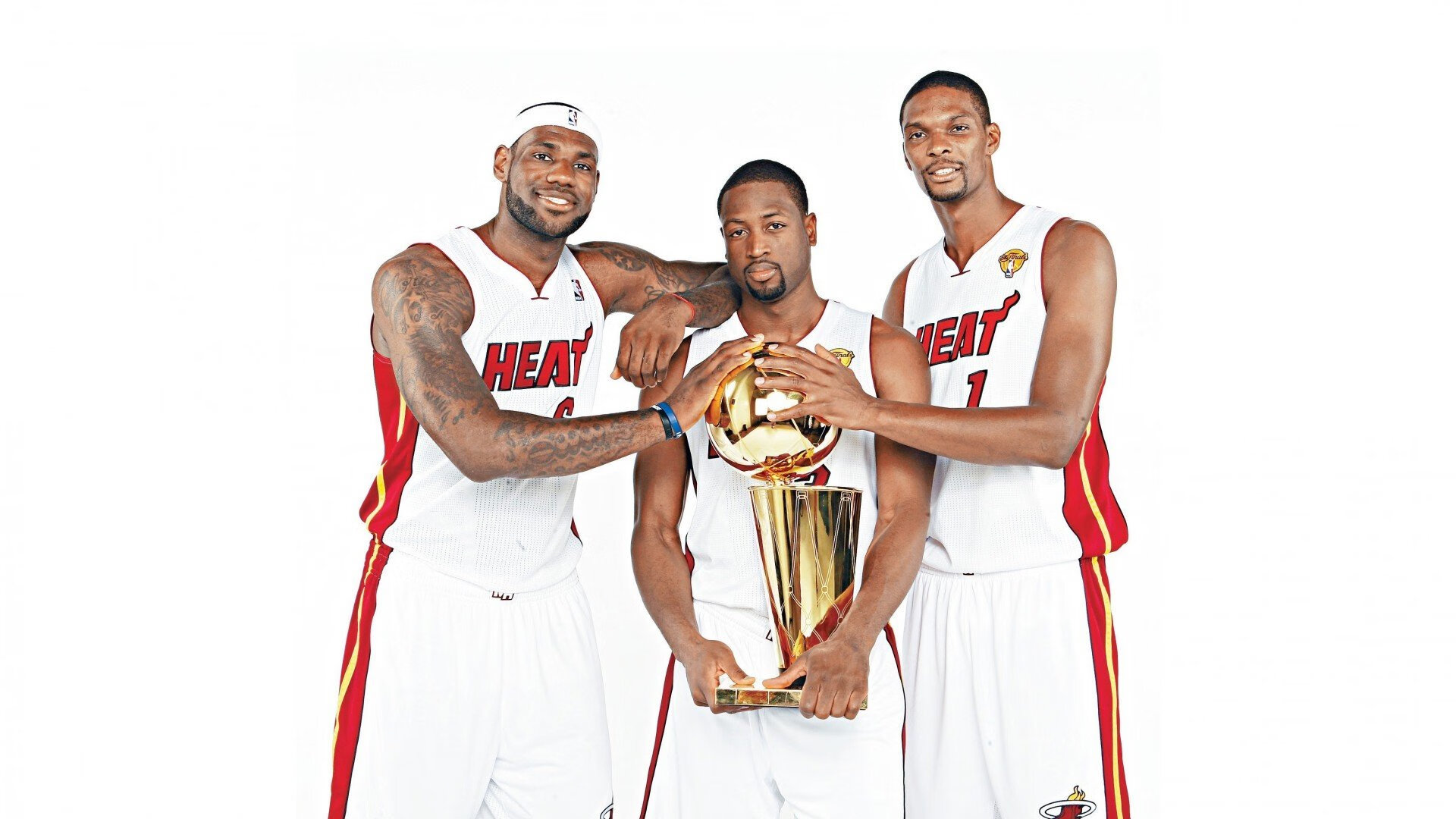 塞恩斯孤骑扛旗,梅赛德斯绝地逆转,一场团队意志的胜利